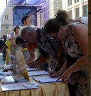 ���ֹ�,"����Ҫ������ֹ�й��Ⱥ����ֹ�" ����������
